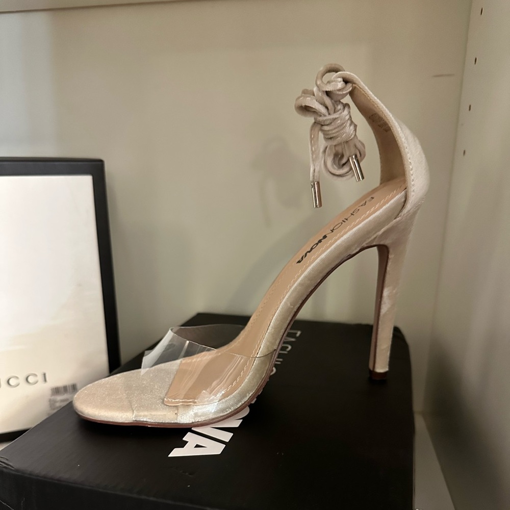 Beige heels